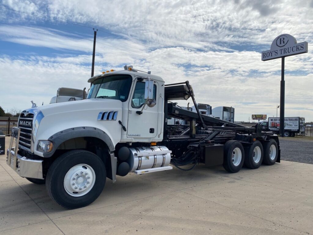 Top Causes of Truck Breakdowns (And How to Avoid Them) Top Causes of Truck Breakdowns (And How to Avoid Them)